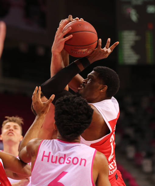 顶级联赛中 顶级联赛中