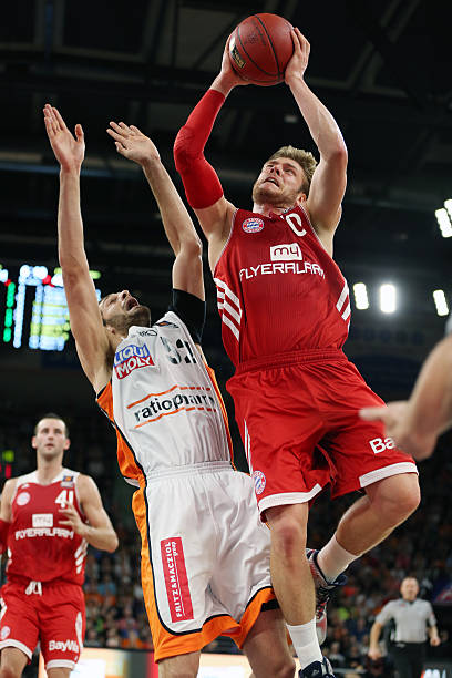 郑思维和黄 郑思维和黄