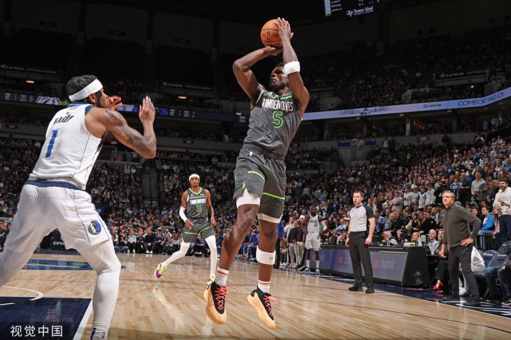 日趋激烈的 日趋激烈的