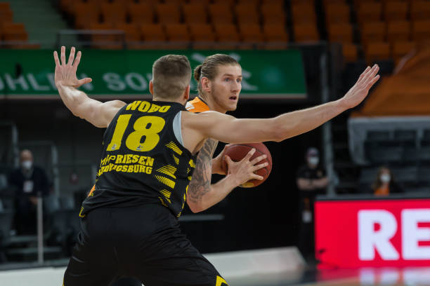 并愿意将友 并愿意将友